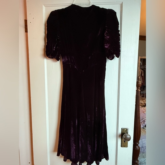 1940’s silk velvet dress - Picture 2 of 11